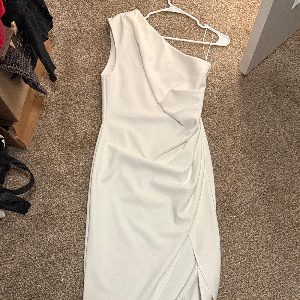 Elliatt One-Shoulder White Draped Midi Dress